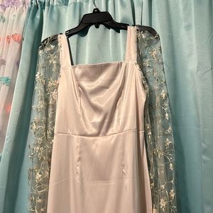 Off white dress with lace sleeves